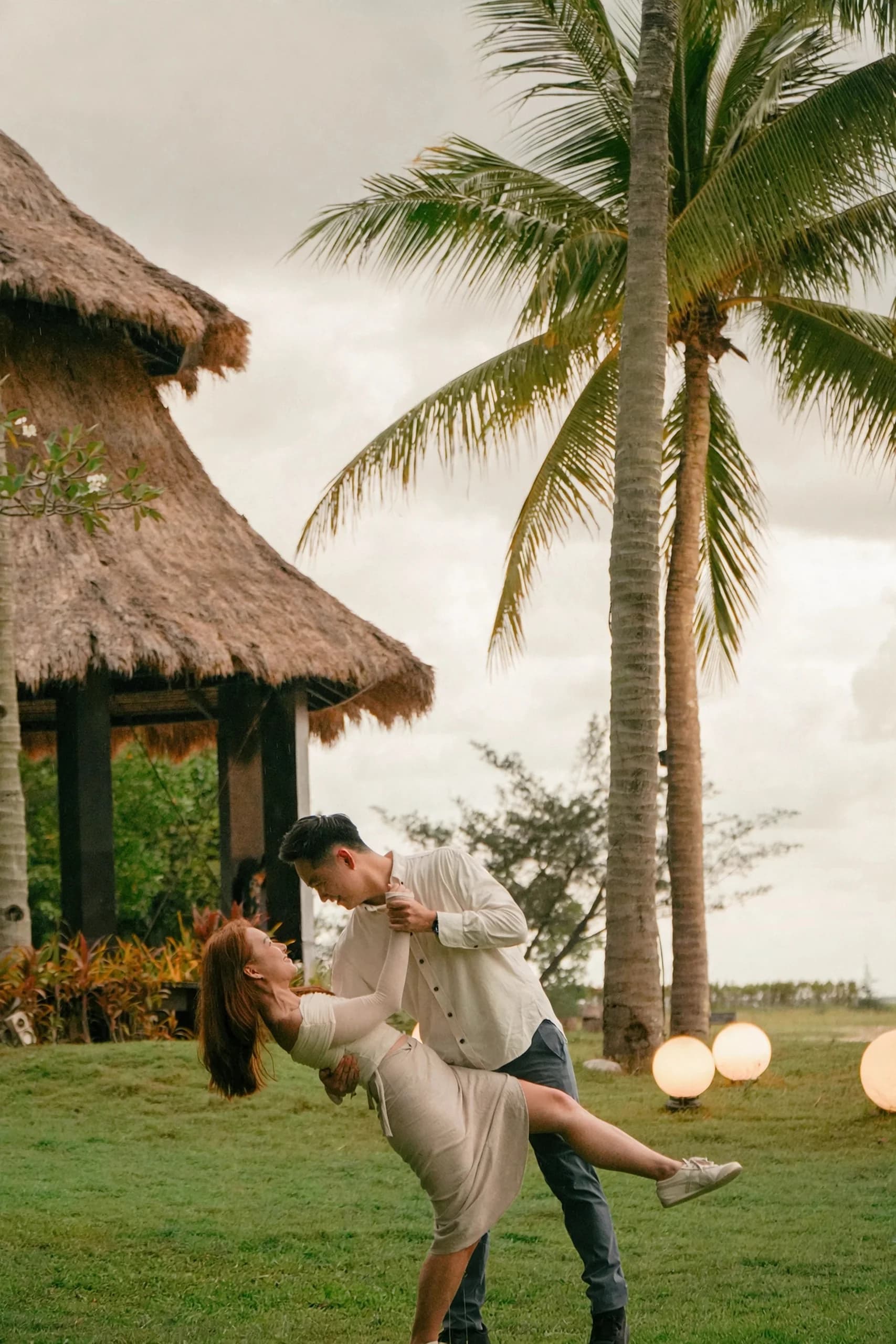 Ian and Phy dancing in the garden at Rasa Ria